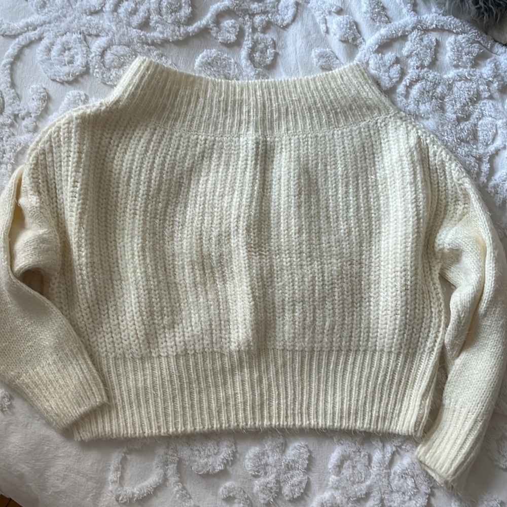Dynamite Sweater - Picture 3 of 3